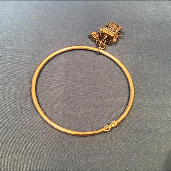 950 sterling bangle w/ prayer box (opens/closes) - Picture 4 of 8